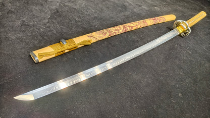 T10 (covering the soil and burning the blade to form wavy patterns)katana