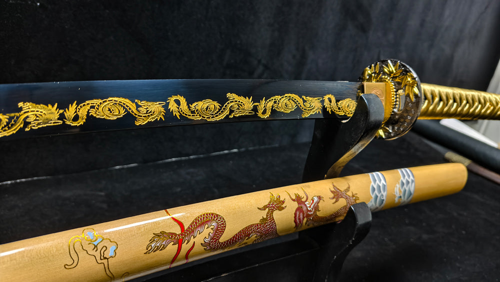 dragon pattern（ Spring steel forged process quenched black, engraved dragon）katana
