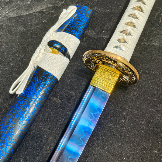 T10 (covered with soil, burned with fire, blade formed special pattern, quenched blue)katana
