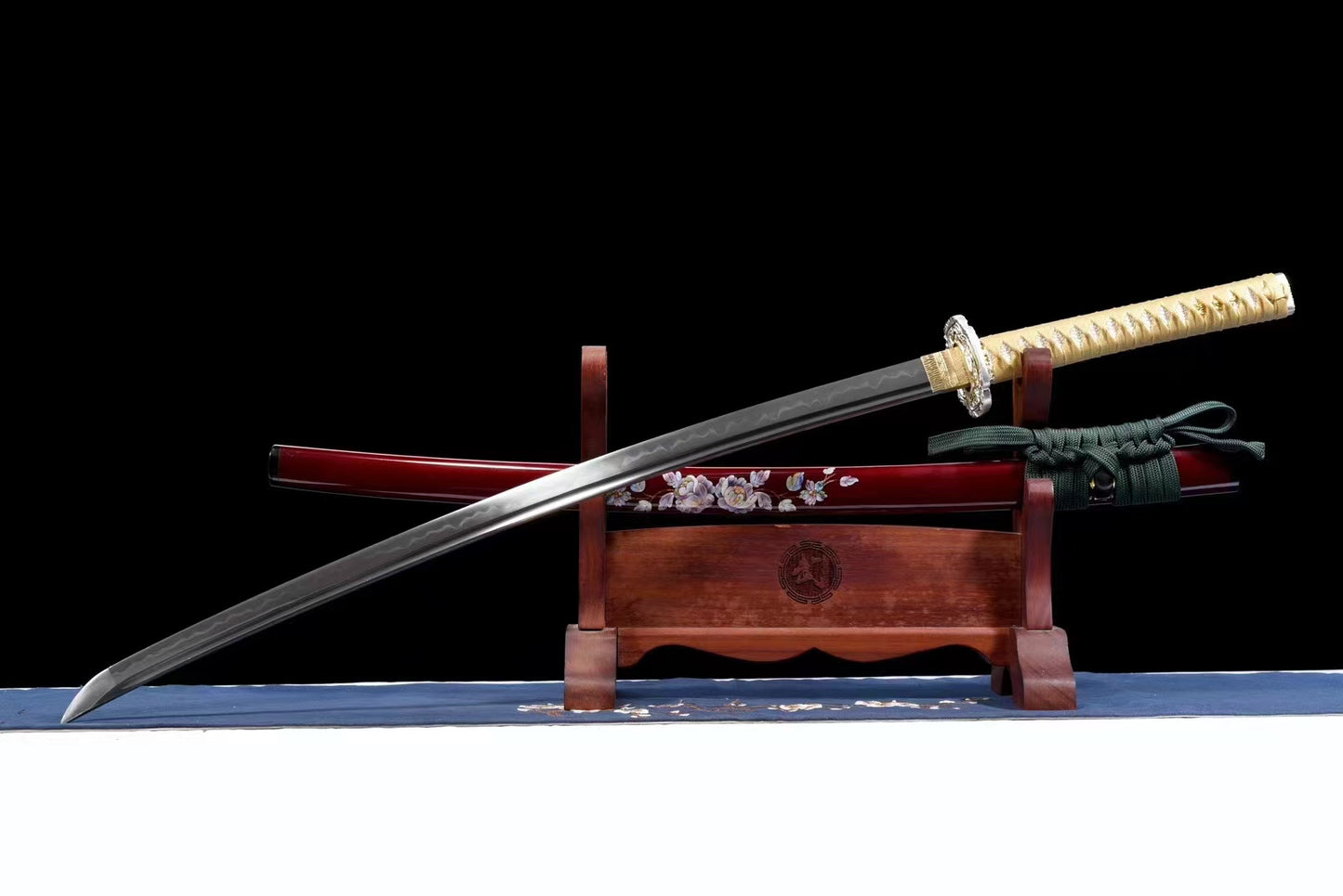 Flower Blade，T10（Clay-covered fire-burning blade）katana（18-pass manual grinding, mirror grinding process）
