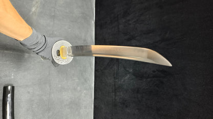 dark（T10 covers the soil and burns the blade）katana，short knife
