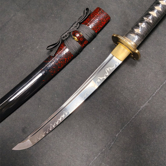 Red Wolf（T10 covers the soil and burns the blade）katana,Short knife